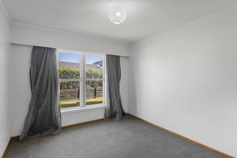 Photo of property in 54 Hume Street, Waitara, 4320