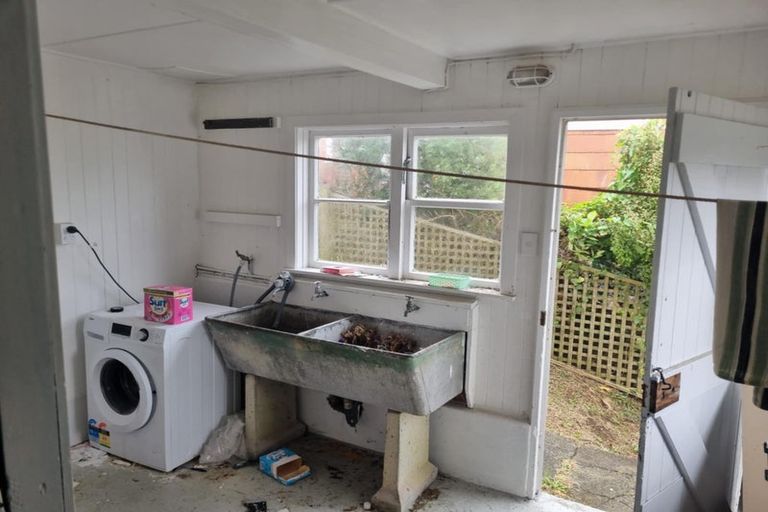 Photo of property in 15 Fisher Street, Johnsonville, Wellington, 6037