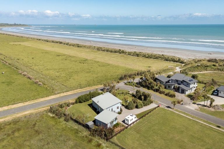 Photo of property in 33 Elley Drive, Carters Beach, Westport, 7825