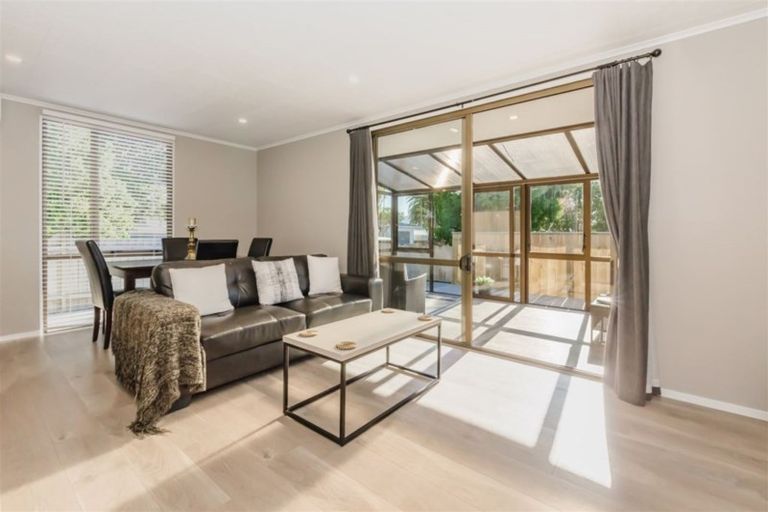 Photo of property in 15a Winton Street, Paraparaumu Beach, Paraparaumu, 5032