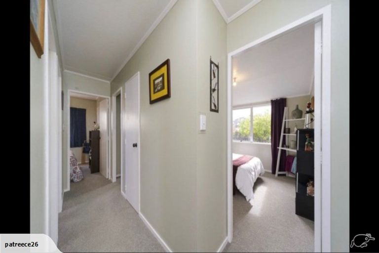 Photo of property in 35 Peter Hall Drive, Kelvin Grove, Palmerston North, 4414