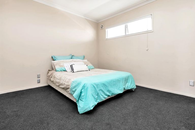 Photo of property in 112/3 Morningside Drive, Morningside, Auckland, 1025