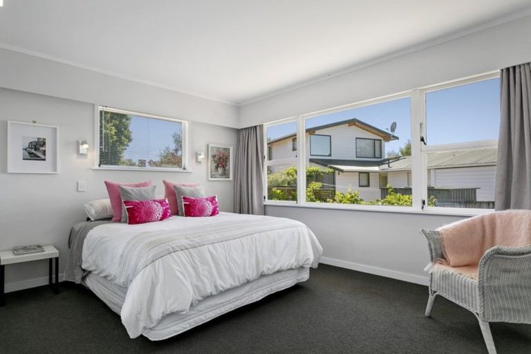 Photo of property in 5 Winston Street, Acacia Bay, Taupo, 3330