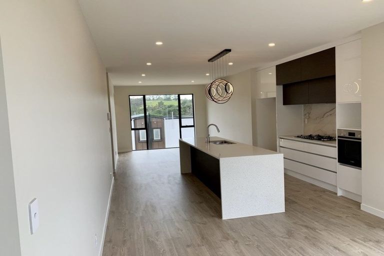 Photo of property in 14 Waihou Crescent, Albany Heights, Auckland, 0632