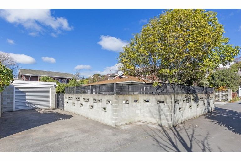 Photo of property in 16a Cashmere Road, Cashmere, Christchurch, 8022