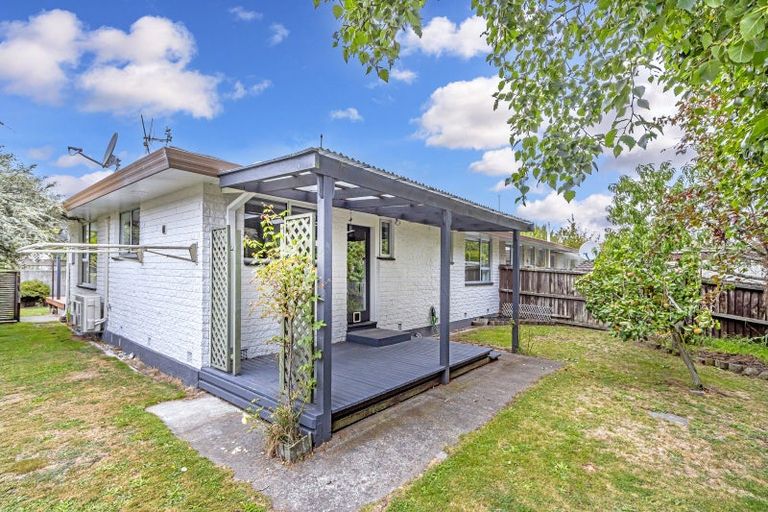 Photo of property in 2/321 Burwood Road, Burwood, Christchurch, 8083