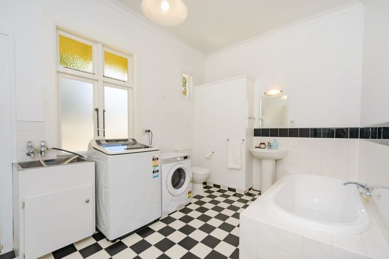 Photo of property in 20 Knowles Street, Terrace End, Palmerston North, 4410