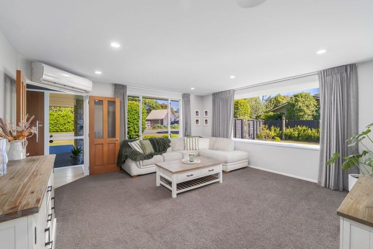 Photo of property in 12 Westview Crescent, West Melton, 7618