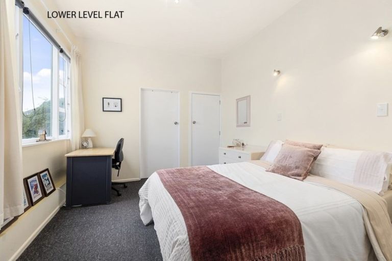 Photo of property in 32 Newport Terrace, Seatoun, Wellington, 6022