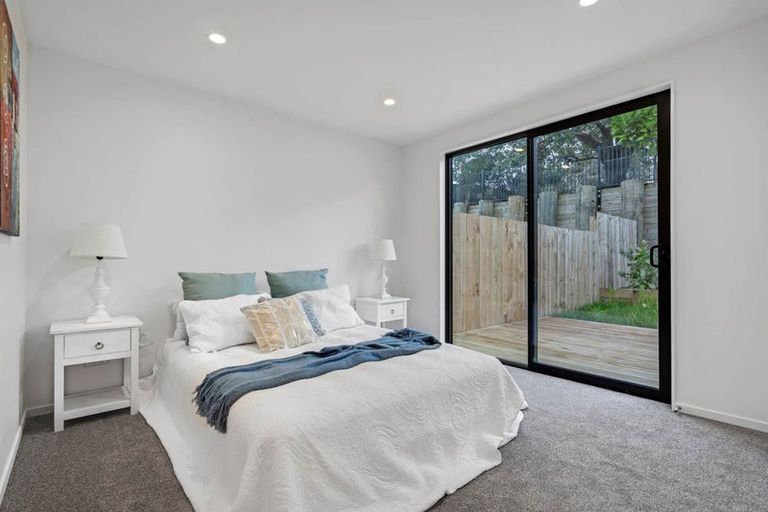 Photo of property in 21 Korokio Lane, Henderson, Auckland, 0612