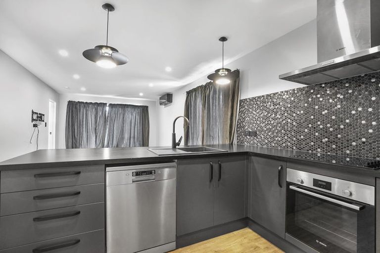 Photo of property in 36 Minerva Crescent, Woodend, 7610