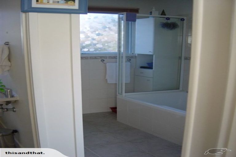 Photo of property in 1/133 Shakespeare Road, Milford, Auckland, 0620