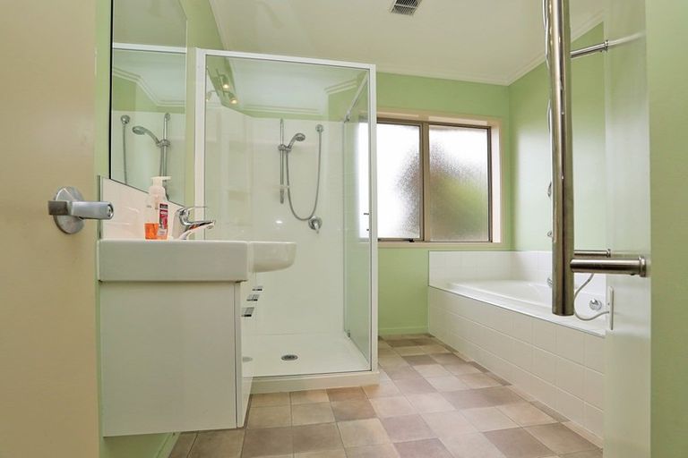 Photo of property in 29 Garden Street, Lumsden, 9730