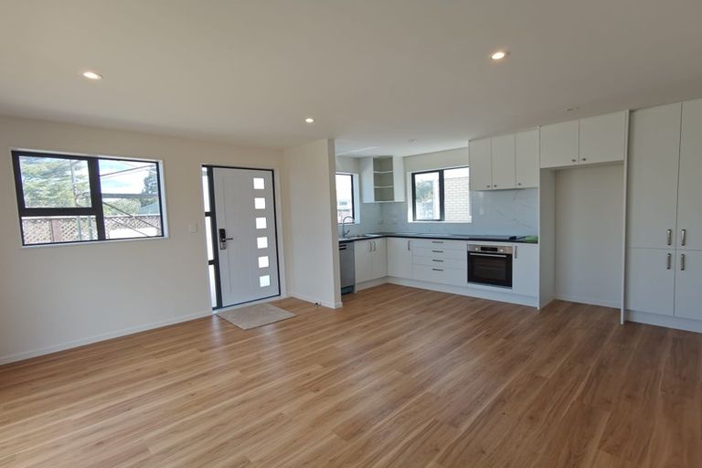 Photo of property in 13a Blue Way, Glendene, Auckland, 0602