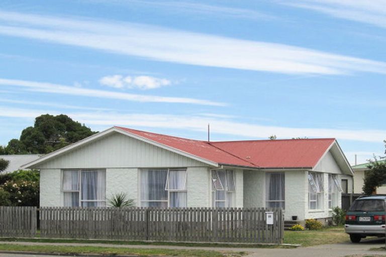 Photo of property in 25 Pateke Place, Bromley, Christchurch, 8062