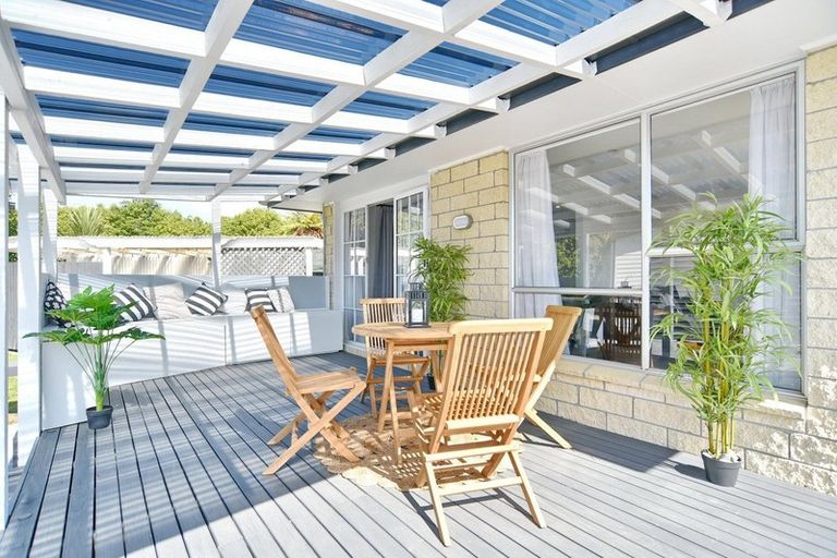 Photo of property in 5 Halligan Place, Belfast, Christchurch, 8051