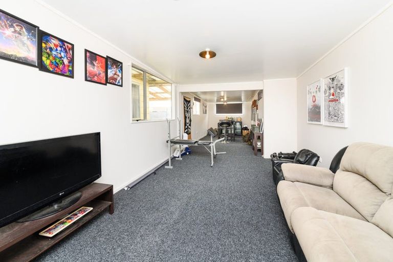 Photo of property in 8 Buller Place, Westbrook, Palmerston North, 4412