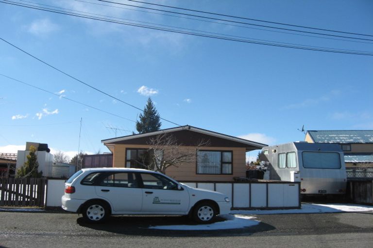 Photo of property in 28 Rata Road, Twizel, 7901