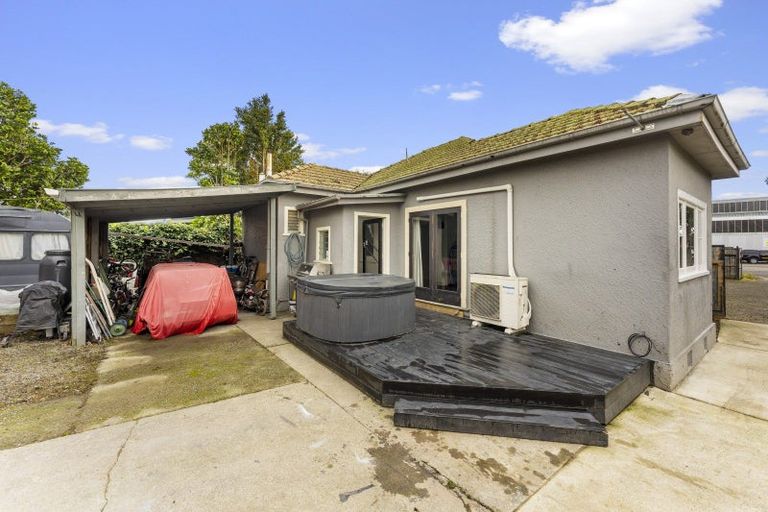 Photo of property in 244 Tremaine Avenue, Highbury, Palmerston North, 4412