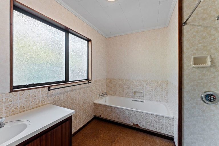 Photo of property in 40 Bosun Terrace, Whitby, Porirua, 5024