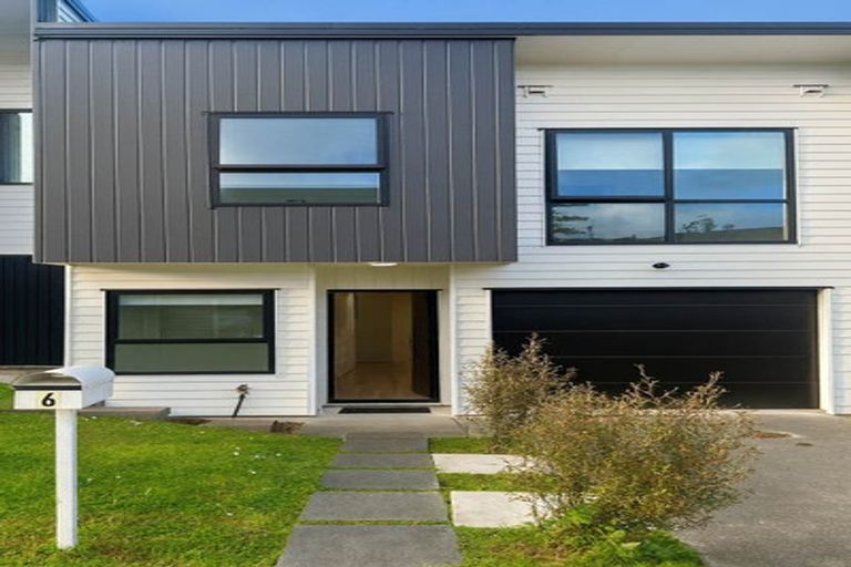 Photo of property in 6 Paina Crescent, Massey, Auckland, 0614
