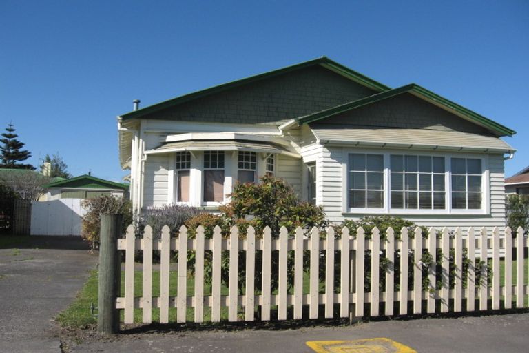 Photo of property in 688 Pioneer Highway, Highbury, Palmerston North, 4412