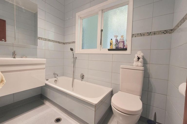 Photo of property in 70 Rawhiti Road, Pukerua Bay, Porirua, 5026
