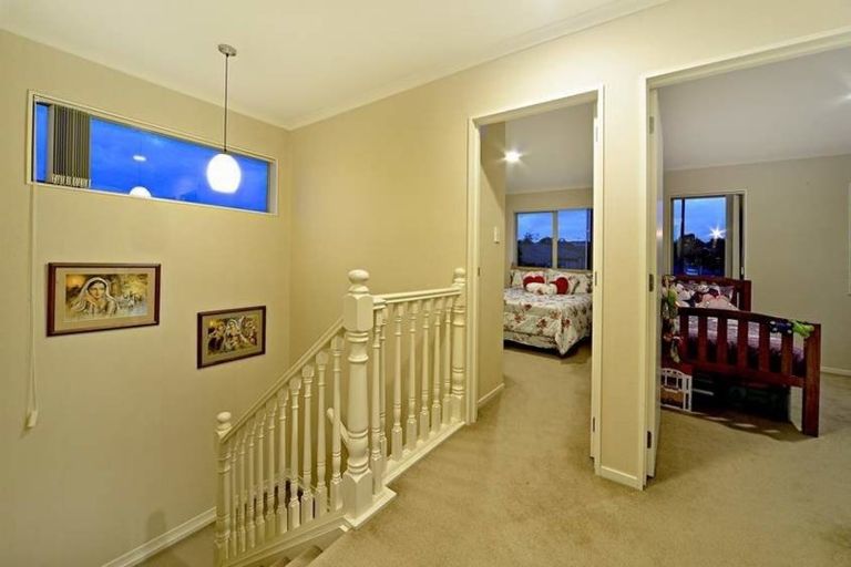 Photo of property in 12 Sarteano Drive, Manurewa, Auckland, 2105