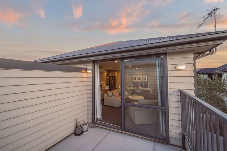 Photo of property in 2/72 Purchas Street, St Albans, Christchurch, 8014