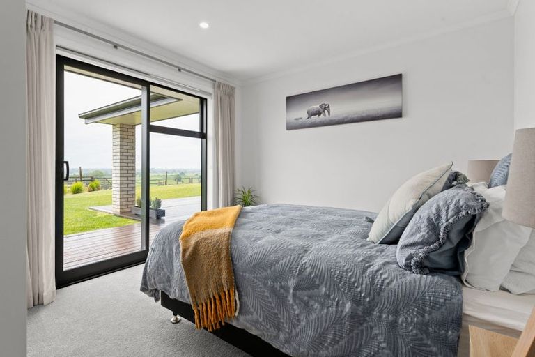 Photo of property in 110 Grove Road, Te Pahu, Hamilton, 3285