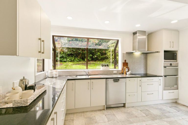 Photo of property in 7 Nadia Grove, Khandallah, Wellington, 6035