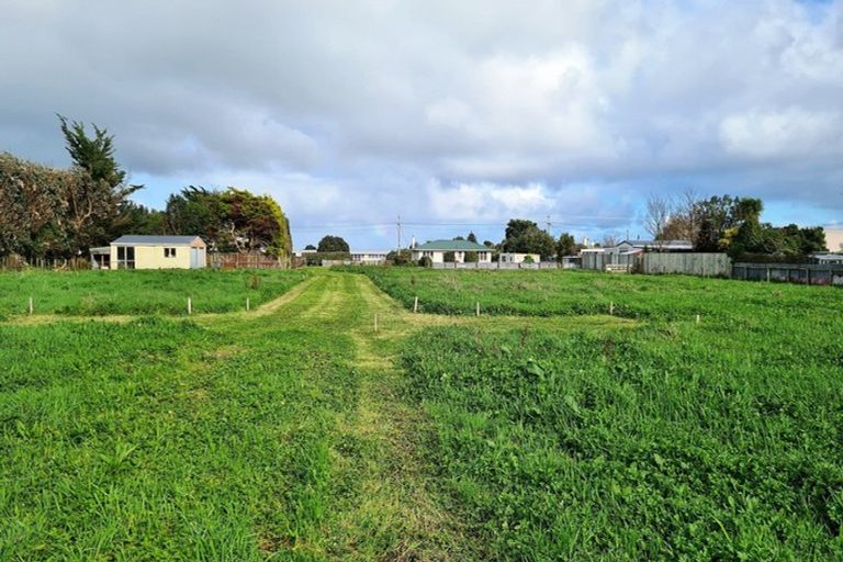 Photo of property in 81 Whitcombe Road, Opunake, 4616