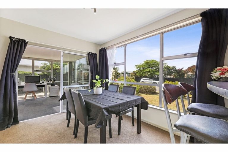 Photo of property in 45 Cottonwood Street, Parklands, Christchurch, 8083