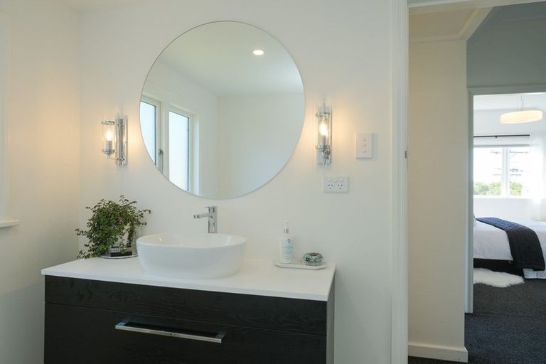 Photo of property in 115 Eglinton Road, Mornington, Dunedin, 9011