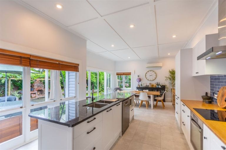 Photo of property in 12 Ashridge Road, Napier South, Napier, 4110