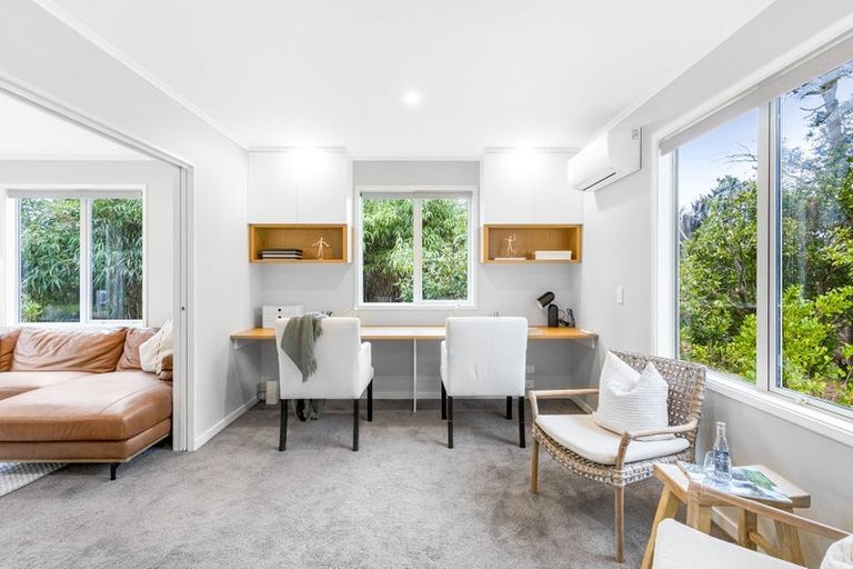 Photo of property in 216 Whincops Road, Halswell, Christchurch, 8025