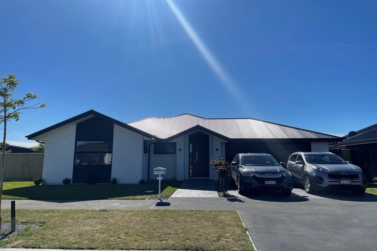 Photo of property in 9 Leader Street, Marshland, Christchurch, 8083