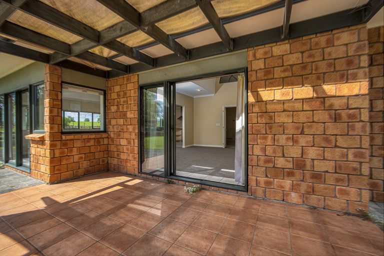 Photo of property in 858a Pirongia Road, Pirongia, Te Awamutu, 3876