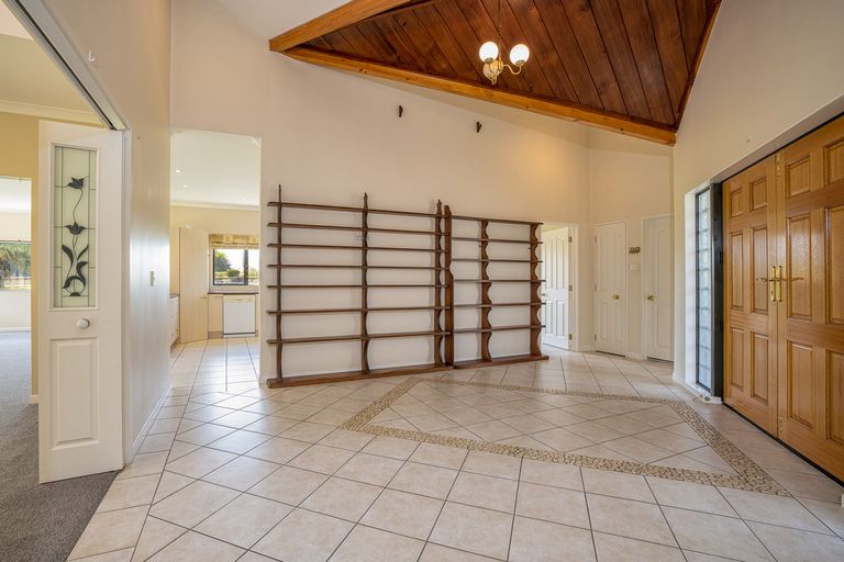 Photo of property in 858a Pirongia Road, Pirongia, Te Awamutu, 3876