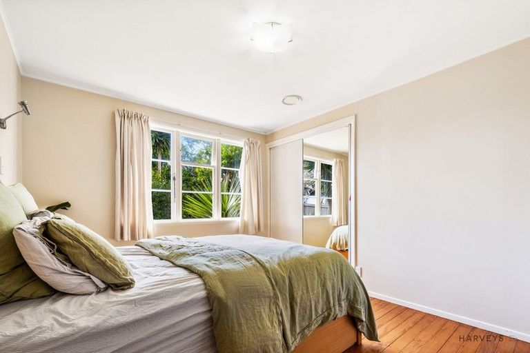 Photo of property in 76 Titirangi Road, New Lynn, Auckland, 0600