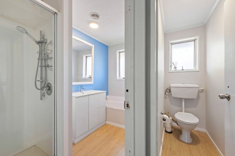 Photo of property in 1/6 Cam Place, Harewood, Christchurch, 8051