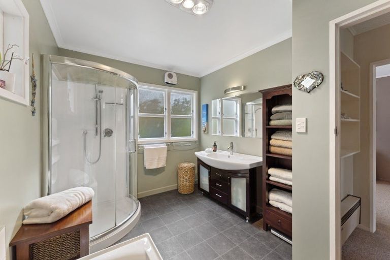 Photo of property in 68 Holborn Drive, Stokes Valley, Lower Hutt, 5019