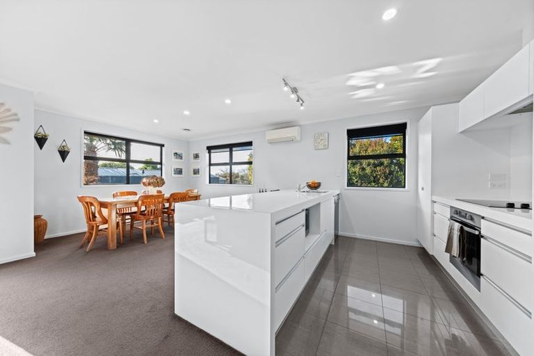 Photo of property in 88a Govett Avenue, Frankleigh Park, New Plymouth, 4310