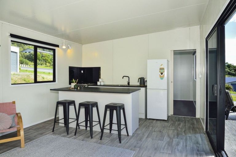 Photo of property in 15 Mahia Heights Drive, Mahia, 4198