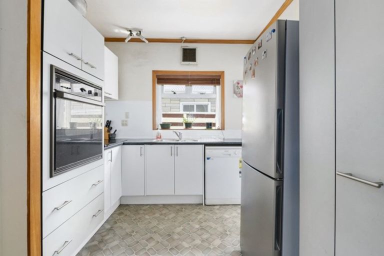 Photo of property in 8 Meadows Avenue, Waiwhetu, Lower Hutt, 5010