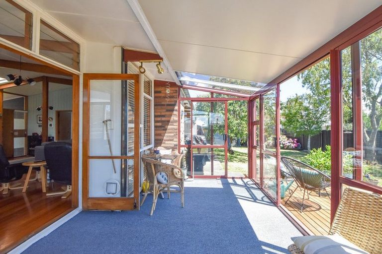 Photo of property in 22 Victoria Street, Carterton, 5713