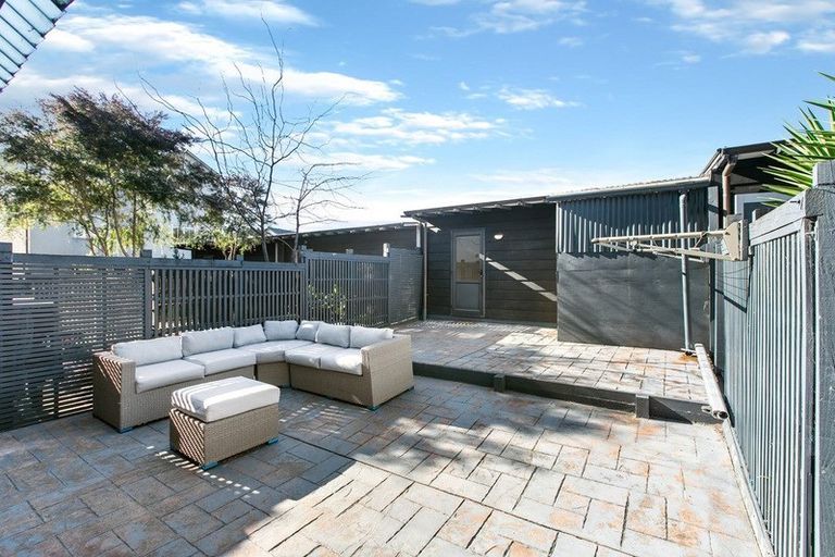 Photo of property in 15 Kirikiri Lane, East Tamaki, Auckland, 2013