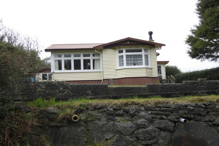 Photo of property in 42 Hall-jones Street, Dunollie, Runanga, 7803