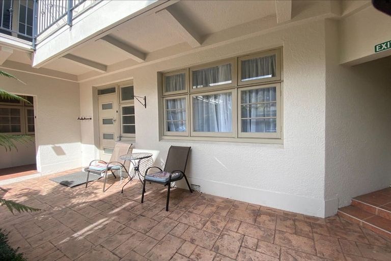 Photo of property in 1/49 East Street, Papakura, 2110
