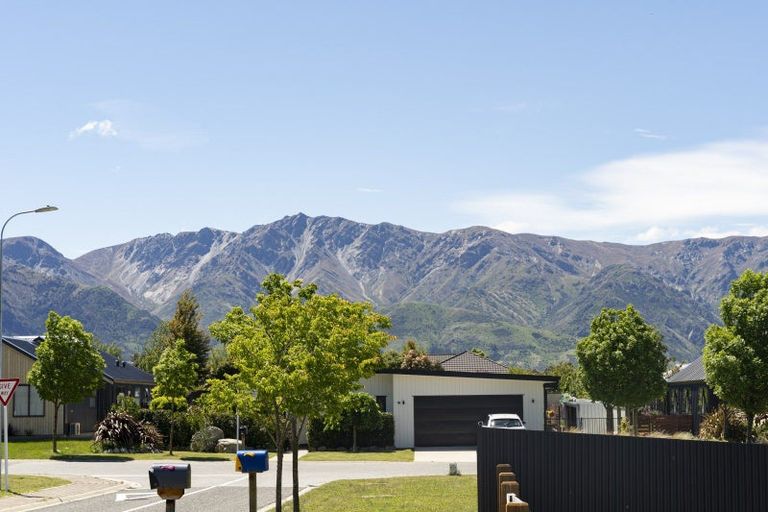 Photo of property in 16 Francis Lane, Lake Hawea, Wanaka, 9382